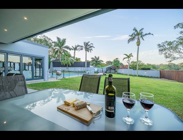 4 BEDROOM FREEHOLD FOR SALE IN COWIES HILL